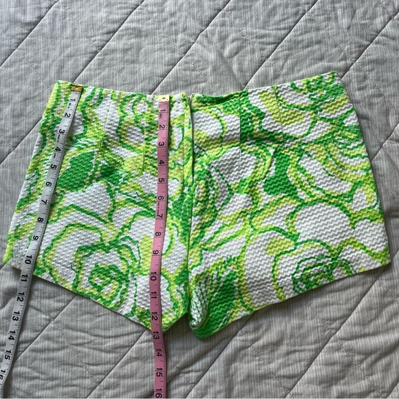 Lilly Pulitzer High Waist Green and White Shorts - Picture 9 of 9